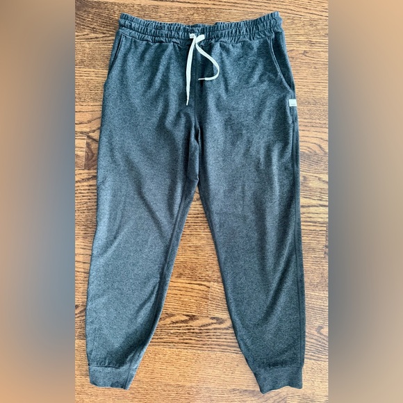 Vuori Pants - Vuori Gray Women’s Joggers in Medium
